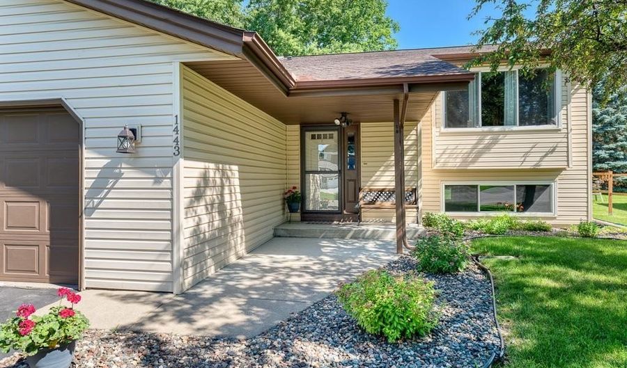 1443 Mckinley Ct, Anoka, MN 55303 - 4 Beds, 3 Bath