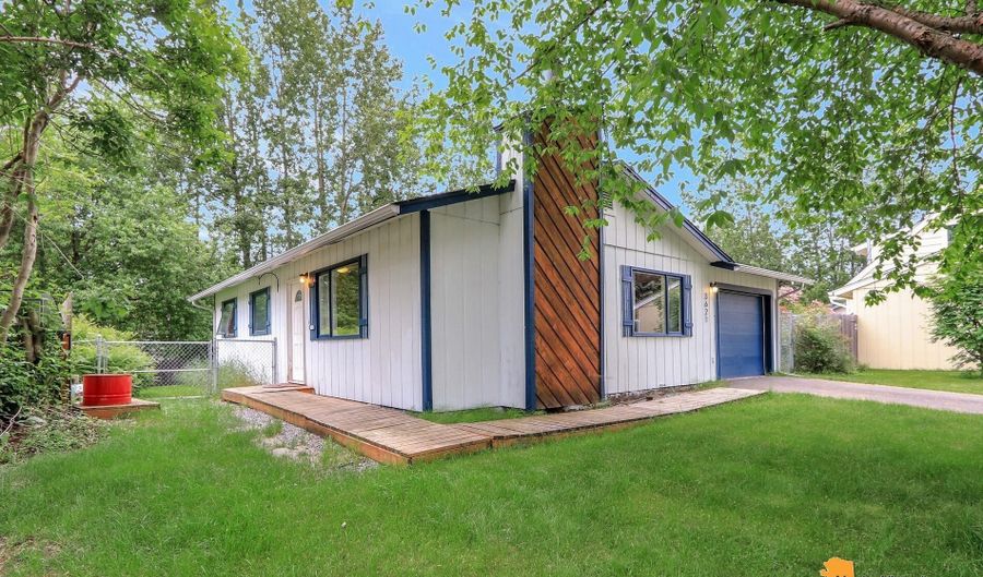3621 Cloudberry Cir, Anchorage, AK 99507 - 2 Beds, 1 Bath
