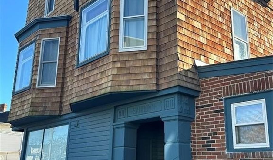 49 E Bowery St 3, Newport, RI 02840 - 0 Beds, 1 Bath