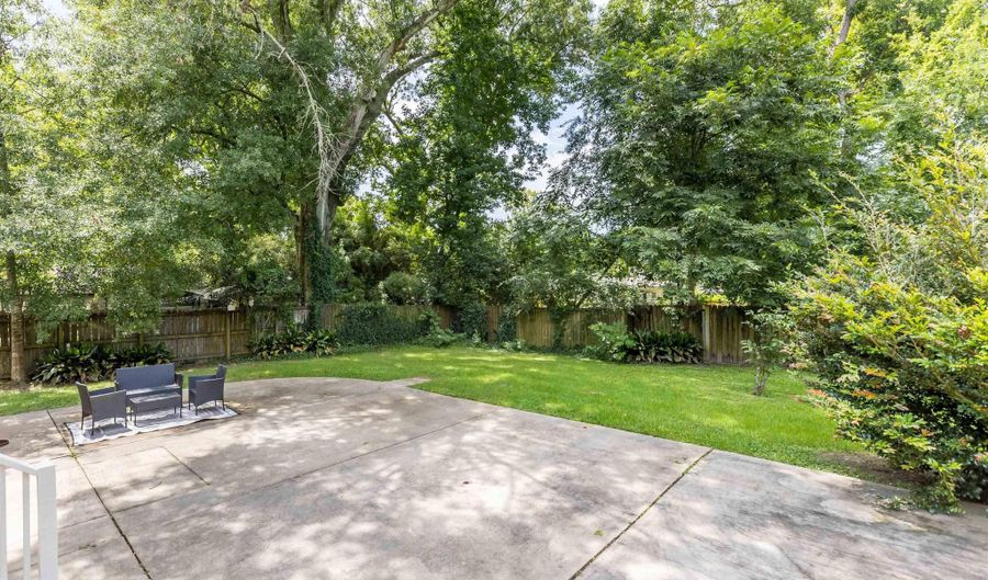 4724 Orchid St, Baton Rouge, LA 70808 - 3 Beds, 2 Bath