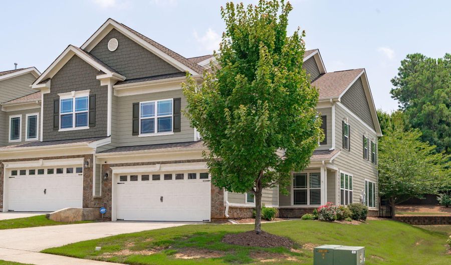 113 Willow View Ln, Apex, NC 27539 - 4 Beds, 3 Bath