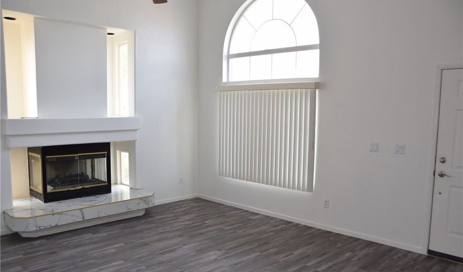 8765 Country Pines Ave, Las Vegas, NV 89129 - 4 Beds, 3 Bath