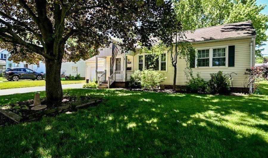 1495 Fairview Pl, Alliance, OH 44601 - 3 Beds, 1 Bath