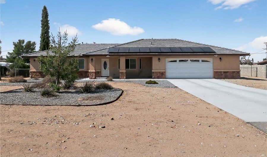 20726 Nisqually Rd, Apple Valley, CA 92308 - 4 Beds, 2 Bath