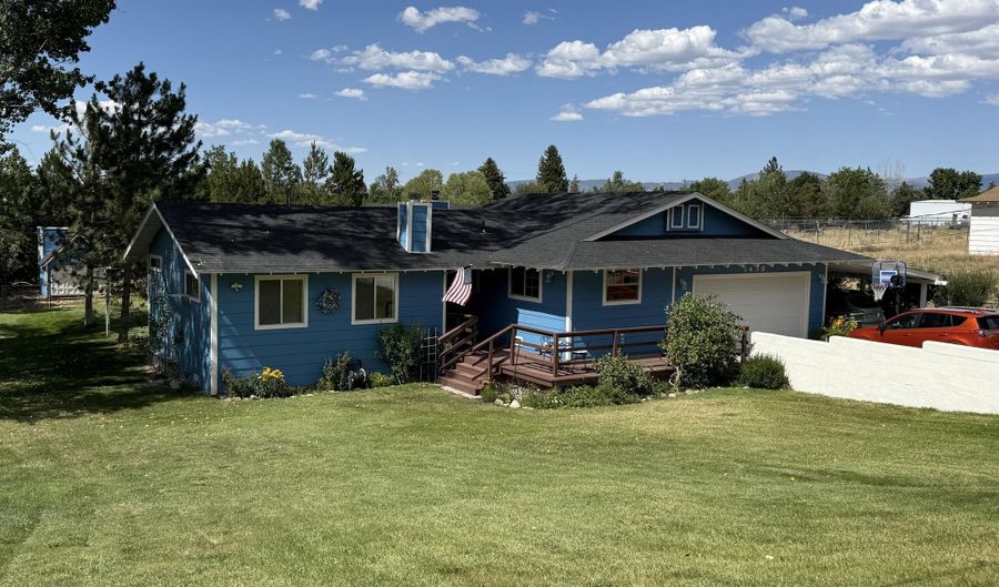 1438 Topaz Ln, Gardnerville, NV 89460 - 4 Beds, 3 Bath