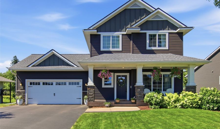 2292 Saint Andrews Dr, Altoona, WI 54720 - 3 Beds, 3 Bath