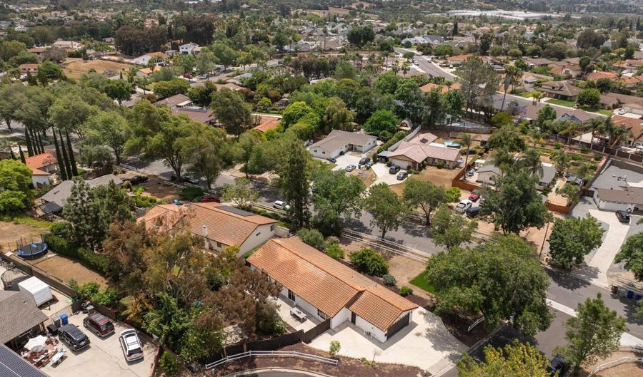 1502 Surrey Ct, Oceanside, CA 92057 - 3 Beds, 2 Bath