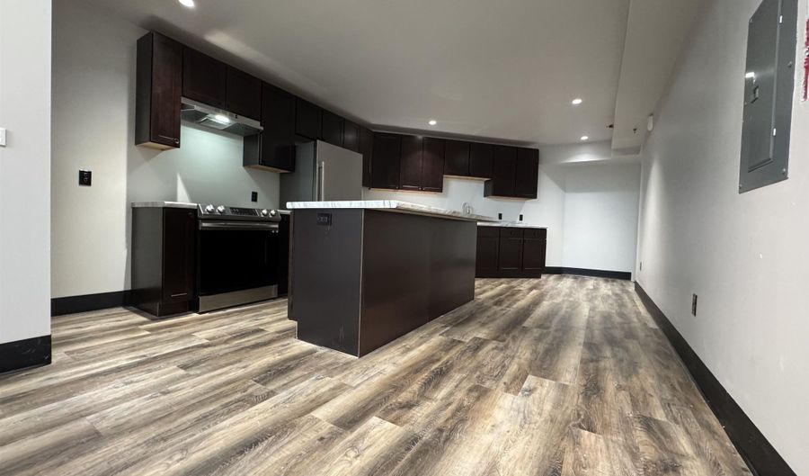 219 S Badger Ave, Appleton, WI 54911 - 1 Beds, 2 Bath