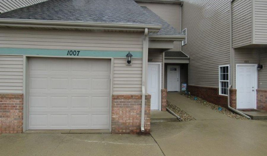 1007 W MALLARD Way, Washington, IL 61571 - 2 Beds, 1 Bath