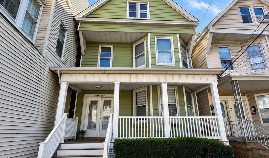 88 W 26TH St 1, Bayonne, NJ 07002 - 3 Beds, 1 Bath