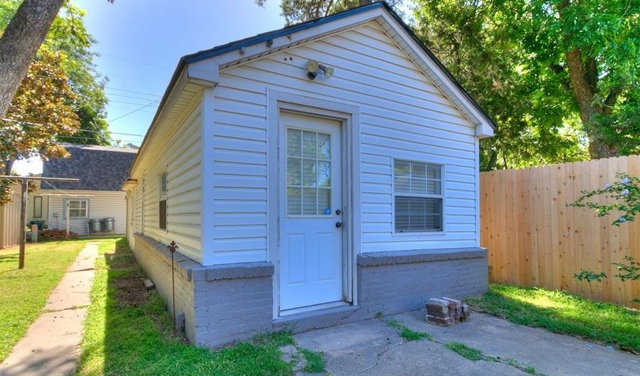 4604 N Peniel Ave, Bethany, OK 73008 - 2 Beds, 2 Bath