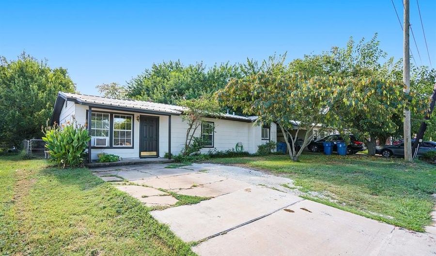 716 N Cummings Dr, Alvarado, TX 76009 - 3 Beds, 1 Bath