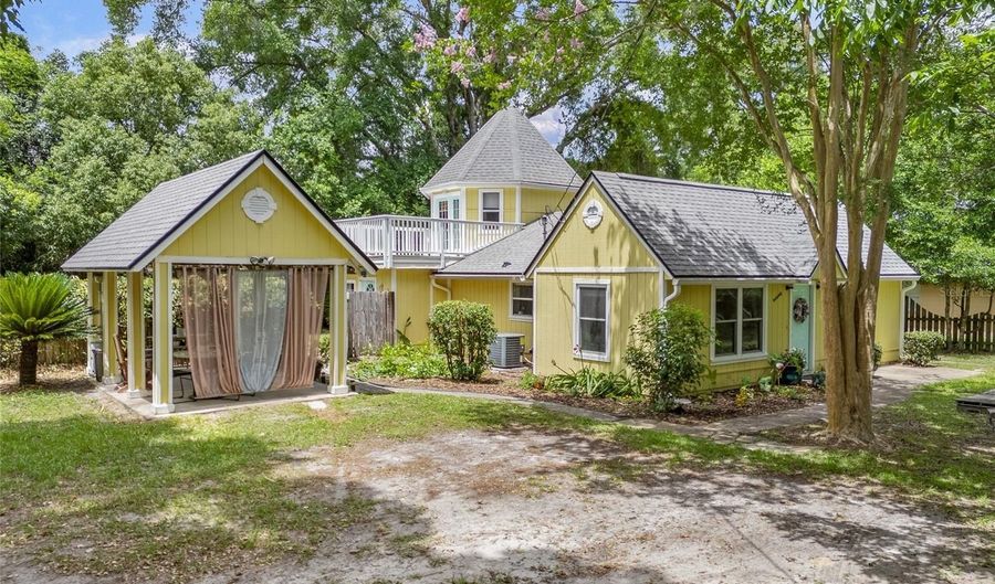 16476 SW 137TH Ave, Archer, FL 32618 - 3 Beds, 2 Bath