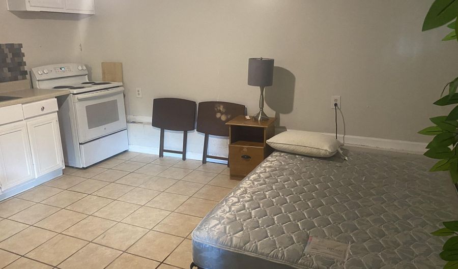 2042 Fernwood Cir B, Augusta, GA 30906 - 1 Beds, 1 Bath