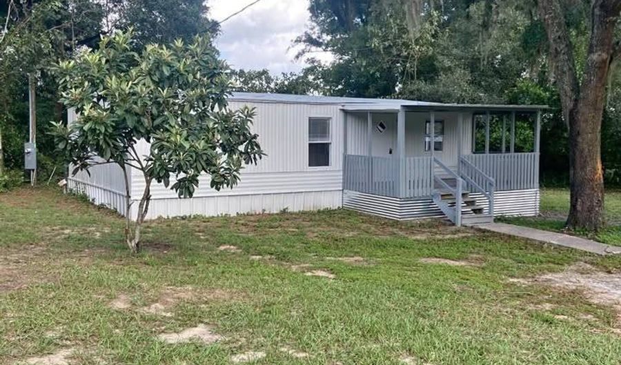 9250 Jacksonville Rd, Anthony, FL 32617 - 3 Beds, 1 Bath