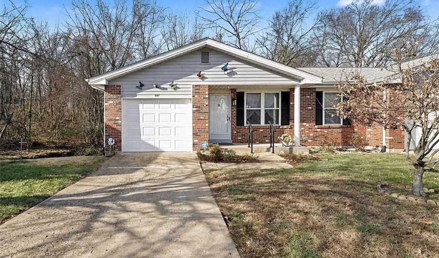 887 Woodridge Dr, Arnold, MO 63010 - 3 Beds, 3 Bath