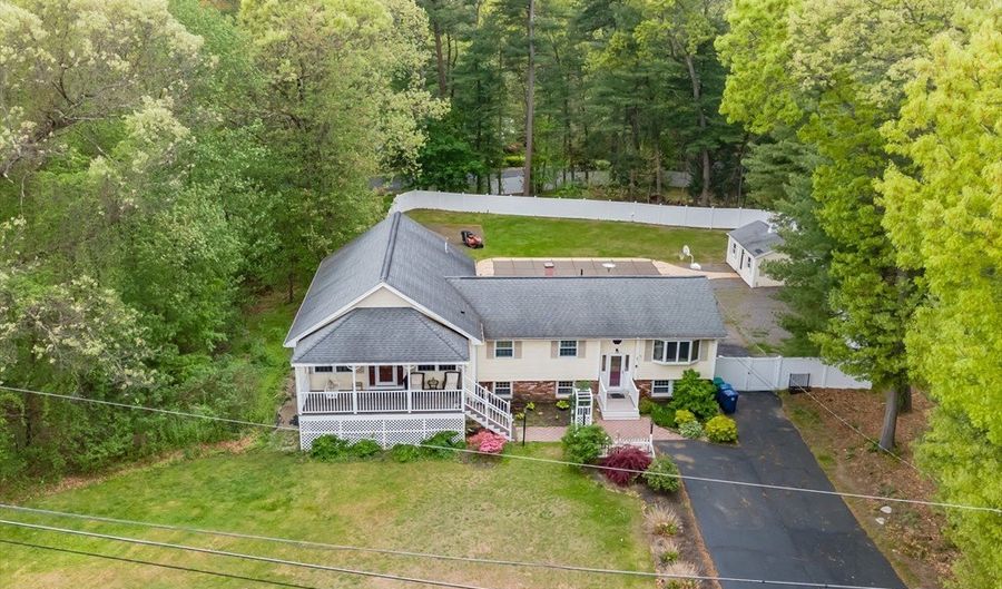 33 Russet Rd, Billerica, MA 01821 - 5 Beds, 3 Bath