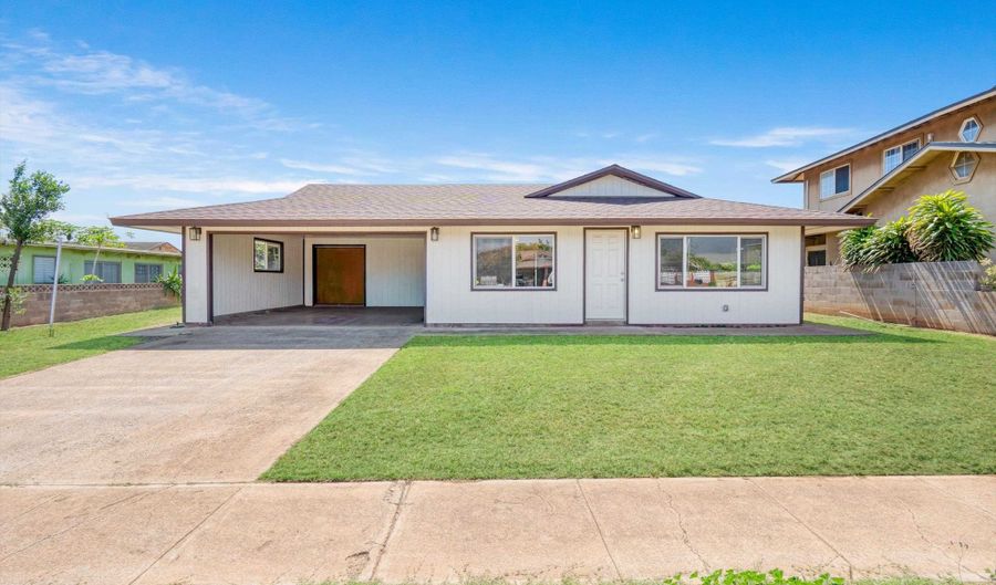 323 W Papa Ave, Kahului, HI 96732 - 3 Beds, 3 Bath