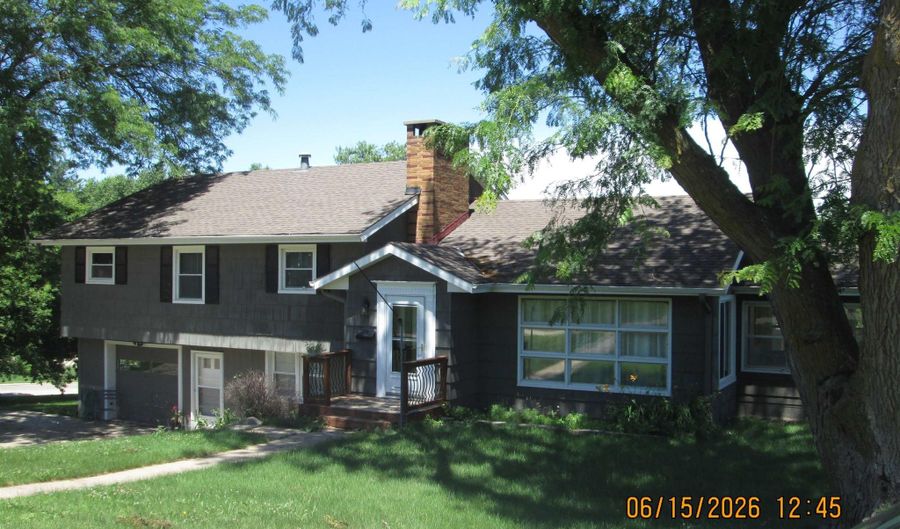 202 E 14 St, Atlantic, IA 50022 - 4 Beds, 3 Bath