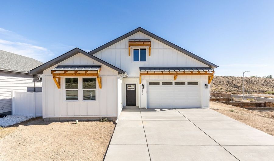 2606 Platinum Dr, Elko, NV 89801 - 5 Beds, 3 Bath