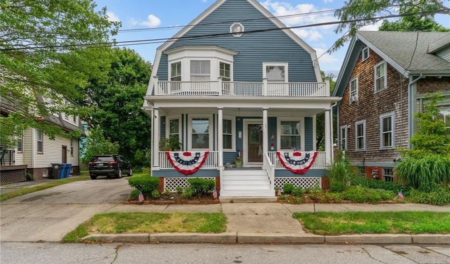 161 Ocean Ave, Cranston, RI 02905 - 4 Beds, 1 Bath