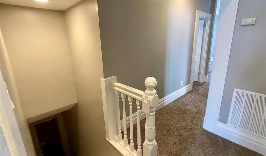 510 W Main St, Albert Lea, MN 56007 - 4 Beds, 0 Bath