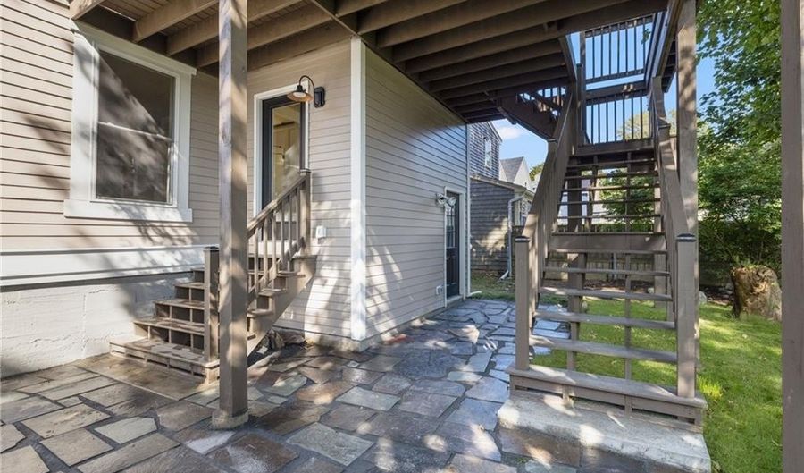 7 Sheffield Ave A, Newport, RI 02840 - 1 Beds, 1 Bath