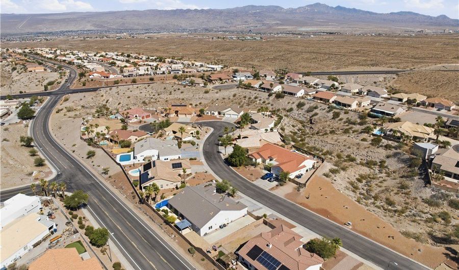 2520 Whispering Ridge Dr, Bullhead City, AZ 86442 - 4 Beds, 4 Bath