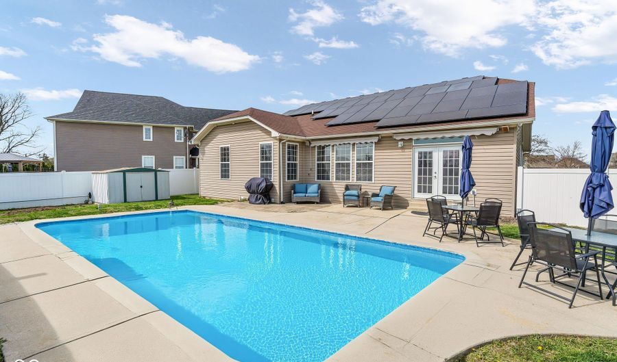8291 Westcliffe Dr, Avon, IN 46123 - 3 Beds, 3 Bath