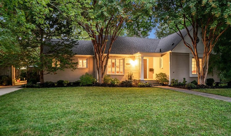 1504 LAFAYETTE Dr, Alexandria, VA 22308 - 3 Beds, 2 Bath