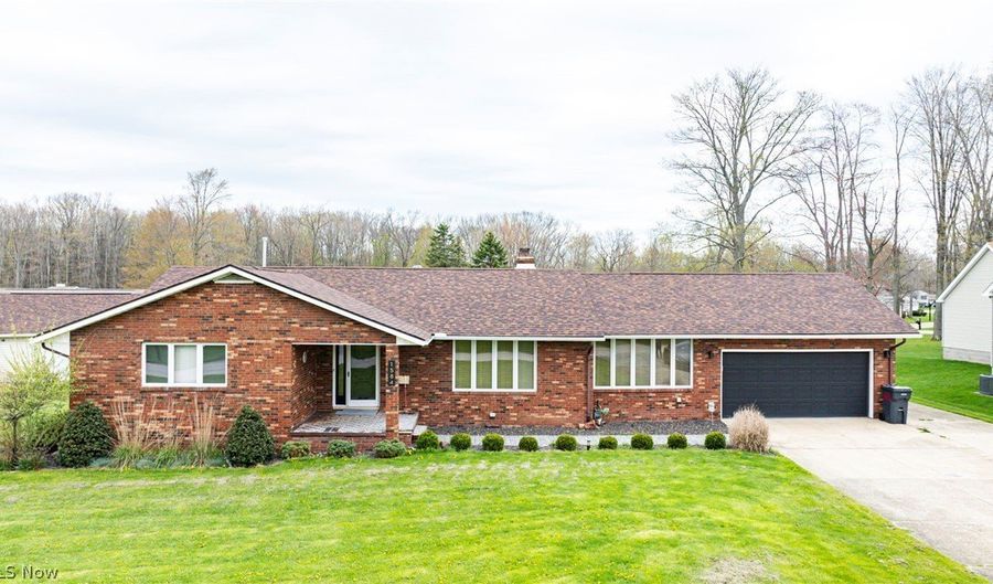 1584 Hemlock Dr, Ashtabula, OH 44004 - 3 Beds, 3 Bath