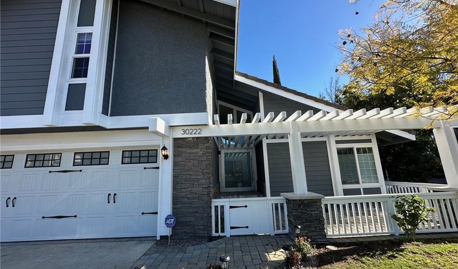 30222 Rainbow Crest Dr, Agoura Hills, CA 91301 - 4 Beds, 3 Bath
