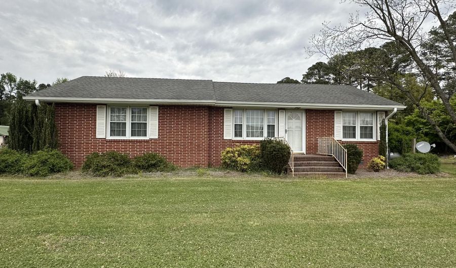 181 Kenansville Hwy, Warsaw, NC 28398 - 4 Beds, 2 Bath