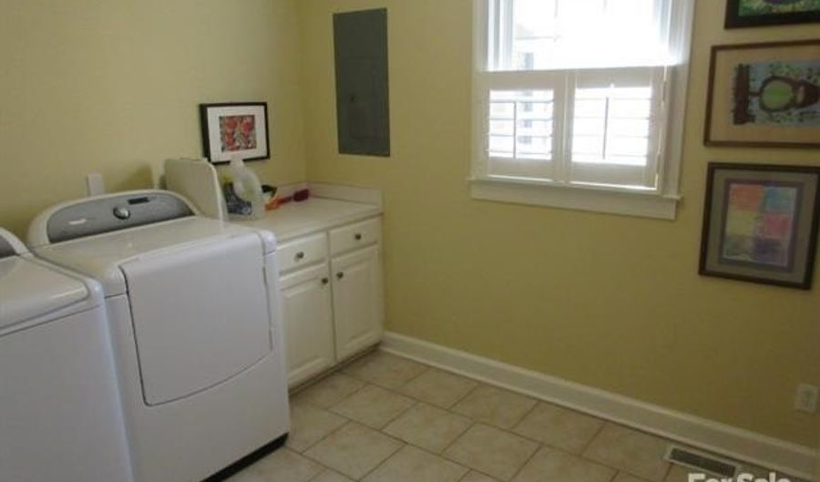 1619 Bellamy Cir, Albemarle, NC 28001 - 4 Beds, 3 Bath