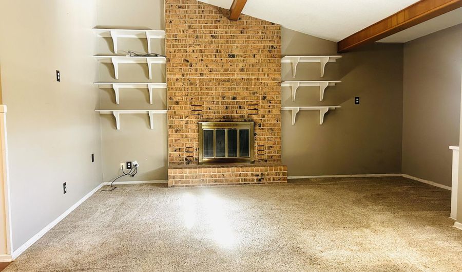 308 E 9th St, Anton, TX 79313 - 4 Beds, 3 Bath