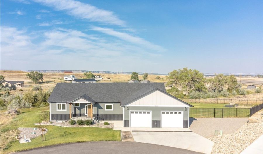 7644 White Pine Cir, Billings, MT 59106 - 3 Beds, 2 Bath