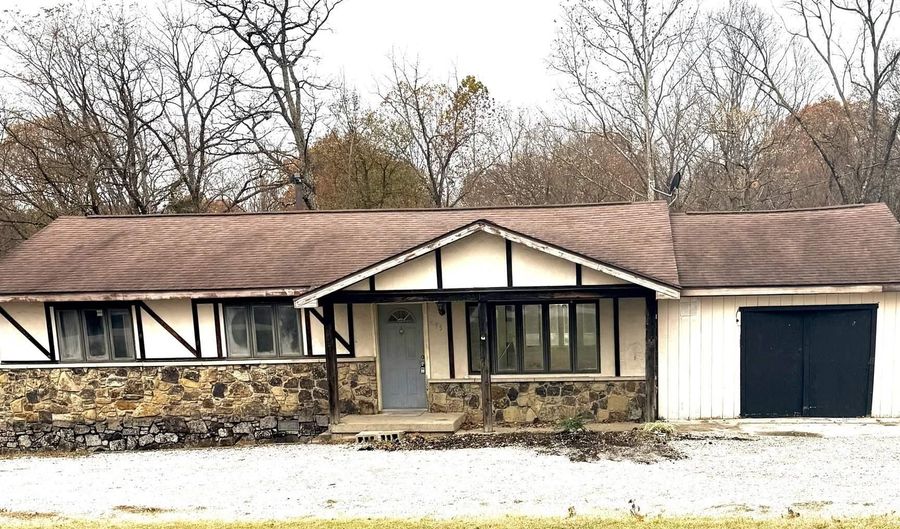 495 Gunsmith School Rd, Bedford, IN 47421 - 3 Beds, 1 Bath