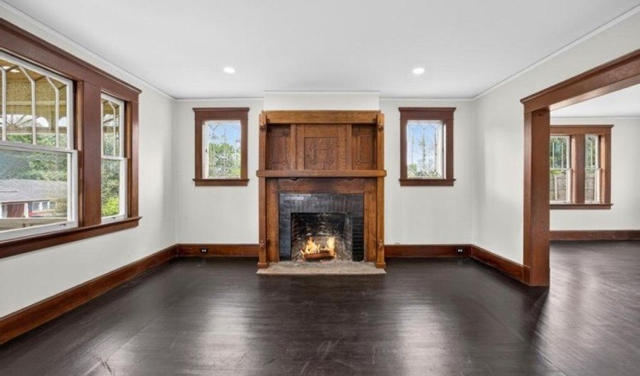 25 Prospect Ave, Andover, NJ 07821 - 3 Beds, 2 Bath