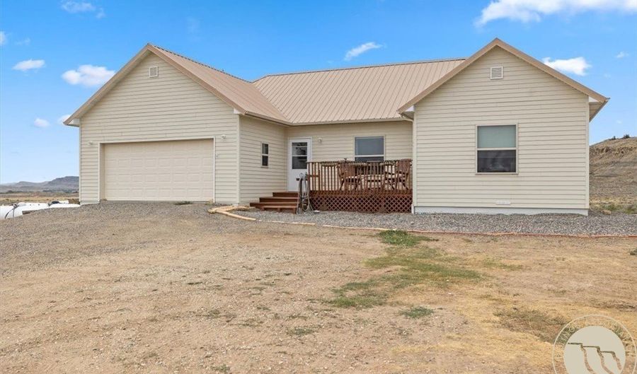 194 N Dry Creek Rd, Bridger, MT 59014 - 2 Beds, 2 Bath
