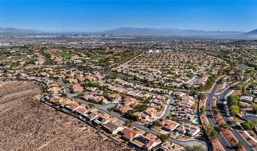 2567 Evening Sky Dr, Henderson, NV 89052 - 3 Beds, 3 Bath