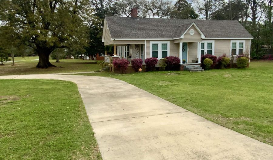510 N White Ave, Bay Minette, AL 36507 - 2 Beds, 1 Bath