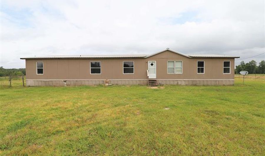 5975 Jax Rd, Collinston, LA 71229 - 5 Beds, 3 Bath