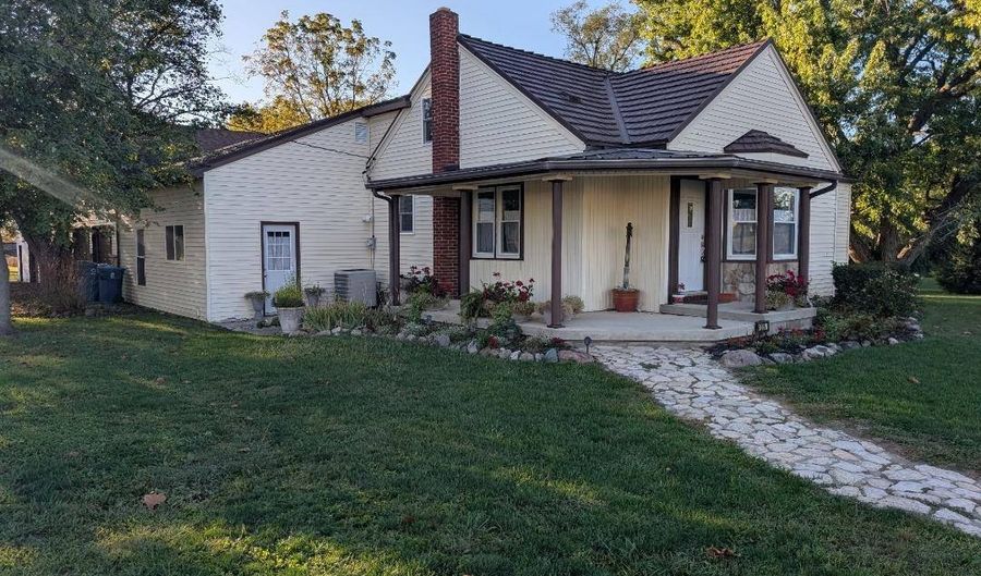 205 S Second St, Anna, OH 45302 - 4 Beds, 2 Bath