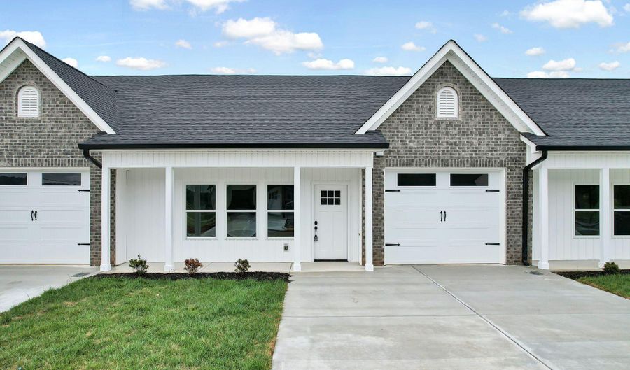 1080 Congress Pkwy N, Athens, TN 37303 - 2 Beds, 2 Bath