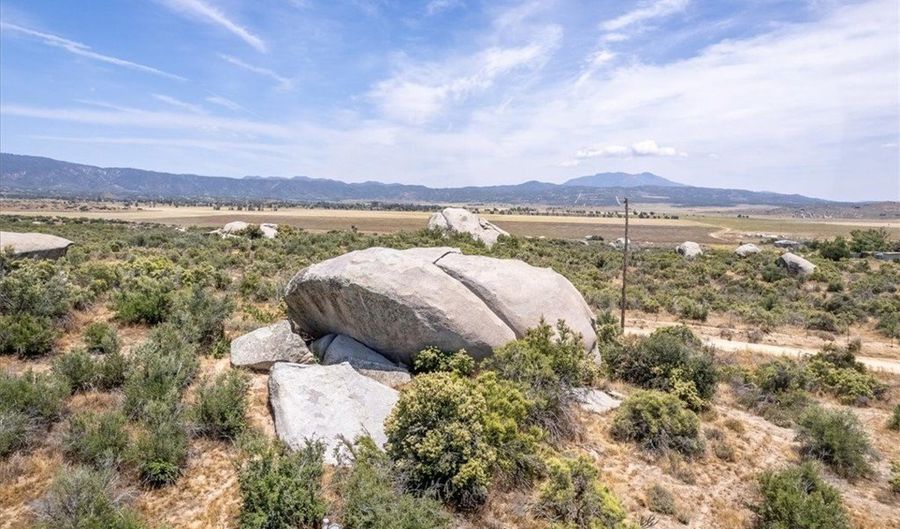 39875 Bautista Rd, Anza, CA 92539 - 2 Beds, 3 Bath