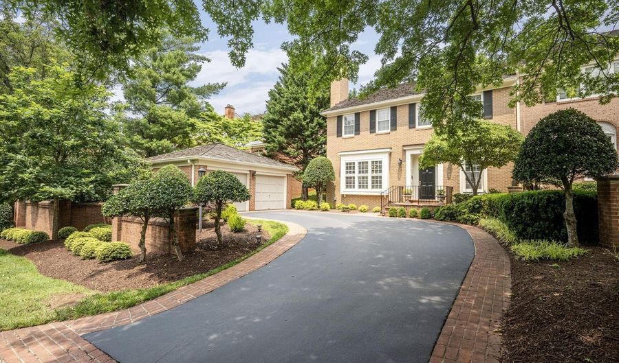 8329 TURNBERRY Ct, Potomac, MD 20854 - 3 Beds, 4 Bath