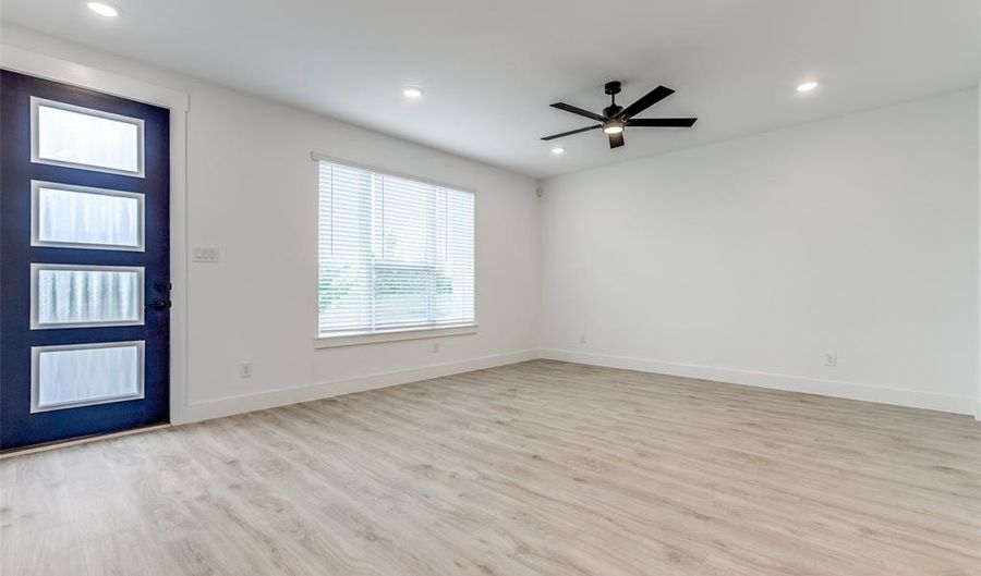851 Lennox Dr, Allen, TX 75013 - 3 Beds, 2 Bath