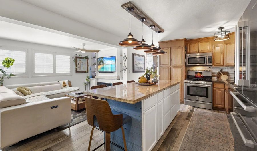 139 Sherri Ln, Oceanside, CA 92054 - 2 Beds, 2 Bath