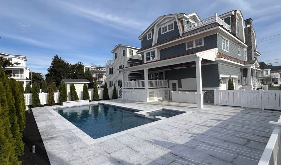 4040 Dune Dr, Avalon, NJ 08202 - 4 Beds, 2 Bath