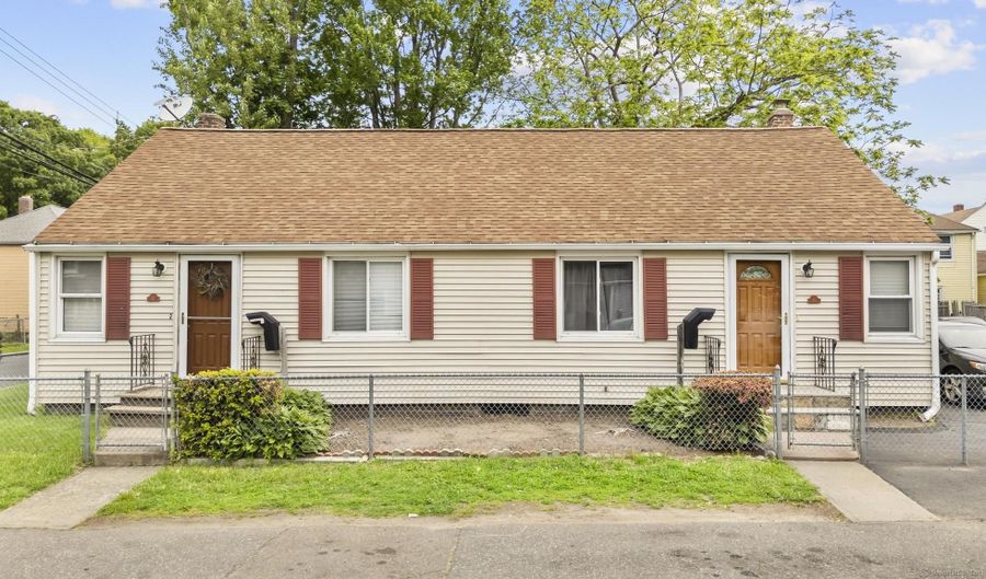 40 Wake St, Bridgeport, CT 06610 - 4 Beds, 2 Bath